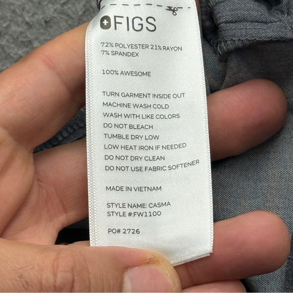 FIGS Yola Scrubs Set Straight Pant and Catarina Front Pocket Top Gray Women's M - Picture 9 of 15